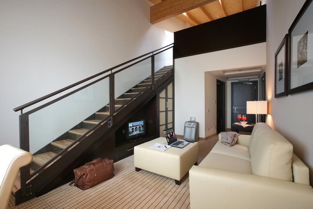 Hotel & Residence Villa Bartolomea Екстер'єр фото